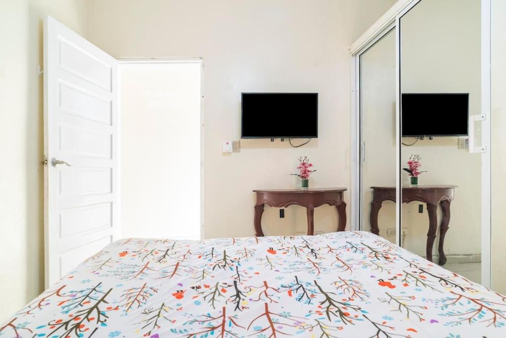Habitacion Cerca Al Mar Y Zona Colonial サントドミンゴ エクステリア 写真